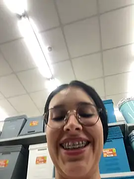 Snapshot of Annya-sweet chatting on 01.21.25 Annya-sweet online show from 01.21.25