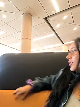 Snapshot of Annya-sweet chatting on 11.11.25 Annya-sweet online show from 11.11.25