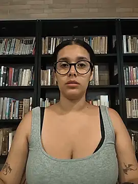 Snapshot of Annya-sweet chatting on 06.18.26 Annya-sweet online show from 06.18.26