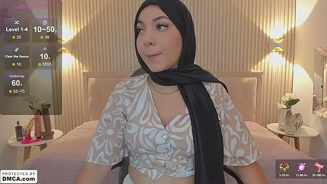 Snapshot of Sooffii_1 chatting on 12.19.24 Sooffii 1 online show from 12.19.24