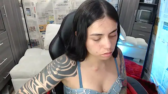 i am nina  online show from 10.25.25