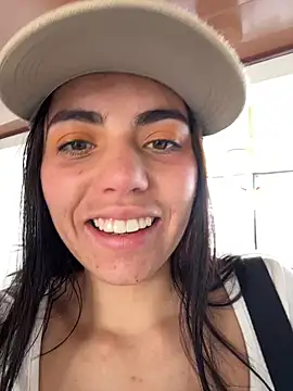 i am nina  online show from 11.22.25