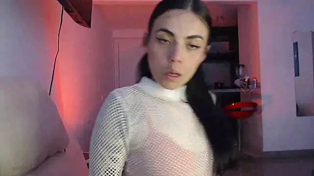 i am nina  online show from 12.18.25