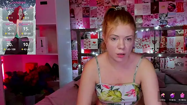 Snapshot of DiWalton chatting on 11.18.25 DiWalton online show from 11.18.25