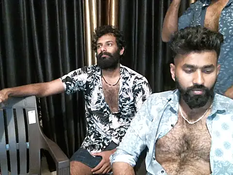 Snapshot of indian2 chatting on 12.19.24 indian2 online show from 12.19.24