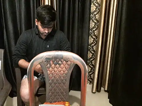 Snapshot of indian2 chatting on 03.05.25 indian2 online show from 03.05.25