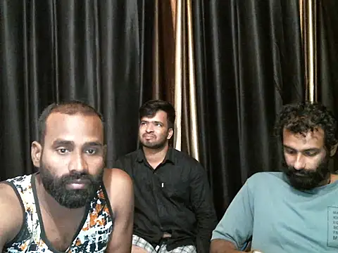 Snapshot of indian2 chatting on 03.05.25 indian2 online show from 03.05.25