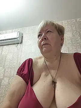 EffectFiona online show from 03.11.26