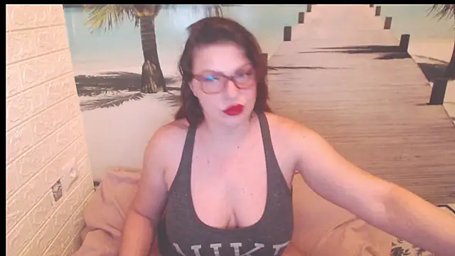 Queen  Natasha online show from 11.26.25