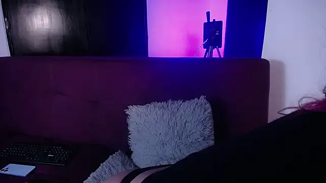 Miss Loise online show from 12.29.24