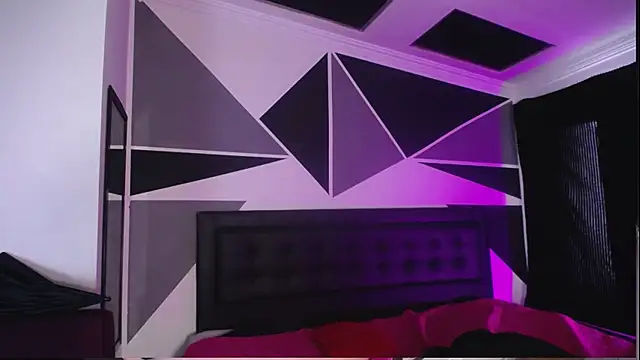 Miss Loise online show from 02.07.25