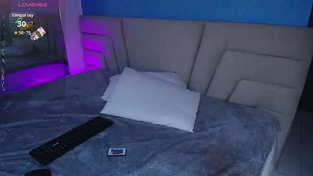 Miss Loise online show from 10.02.25