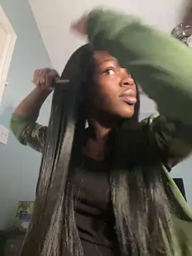 Snapshot of wishwashhy22 chatting on 12.17.24 wishwashhy22 online show from 12.17.24