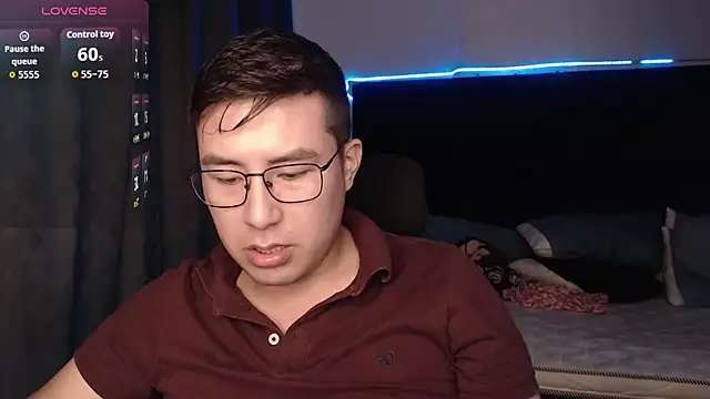 andrewmhilton  online show from 12.05.25