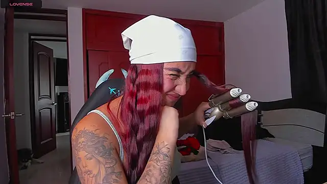 Snapshot of _Tammyy chatting on 12.02.24 Tammyy online show from 12.02.24