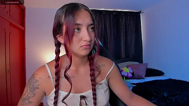 Snapshot of _Tammyy chatting on 12.11.24 Tammyy online show from 12.11.24