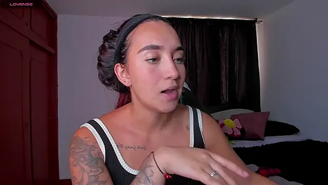 Snapshot of _Tammyy chatting on 12.12.24 Tammyy online show from 12.12.24