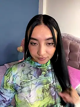 Snapshot of _Tammyy chatting on 10.04.25 Tammyy online show from 10.04.25