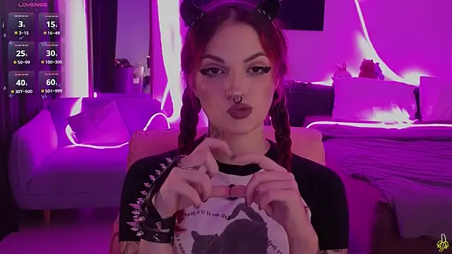 BratzieDarsie online show from 06.04.26