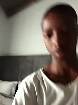 Snapshot of BLACK_BOTTOM03 chatting on 01.14.26 BLACK BOTTOM03 online show from 01.14.26