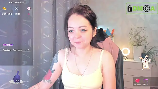 AnnyHoney  online show from 09.25.25