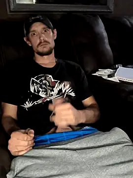 Snapshot of Midwestalpha chatting on 10.27.25 Midwestalpha online show from 10.27.25