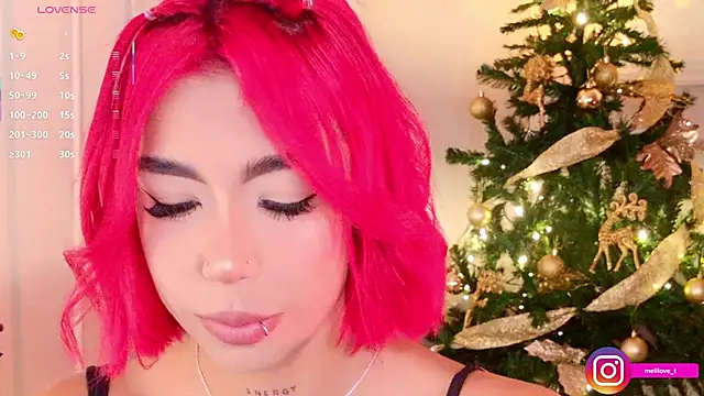 Snapshot of Mely-taylor chatting on 11.30.25 Mely-taylor online show from 11.30.25