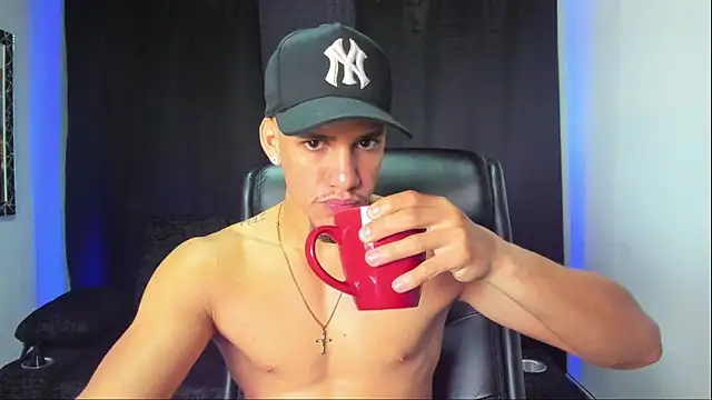 jhonnysnow17 online show from 10.25.25