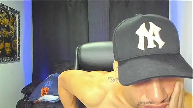 jhonnysnow17 online show from 12.18.25