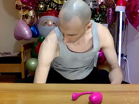 HandsomeAlfie online show from 02.13.26