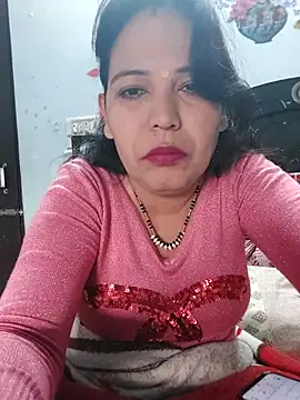 Snapshot of Poojabhabi101 chatting on 12.18.25 Poojabhabi101 online show from 12.18.25