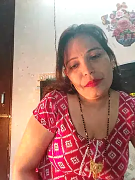 Snapshot of Poojabhabi101 chatting on 01.12.26 Poojabhabi101 online show from 01.12.26