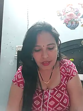 Snapshot of Poojabhabi101 chatting on 02.21.26 Poojabhabi101 online show from 02.21.26