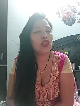 Snapshot of Poojabhabi101 chatting on 02.25.26 Poojabhabi101 online show from 02.25.26