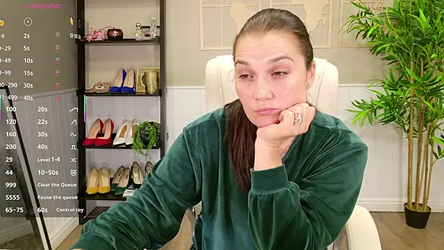 SelineSole online show from 10.29.25