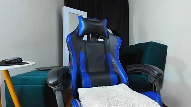 LiamCossio  online show from 01.09.25