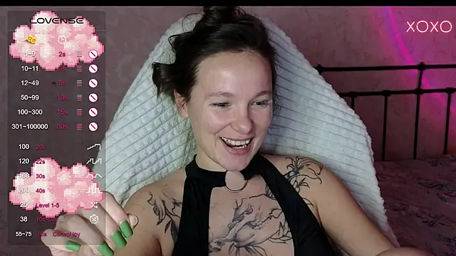 lil luna x online show from 01.10.25