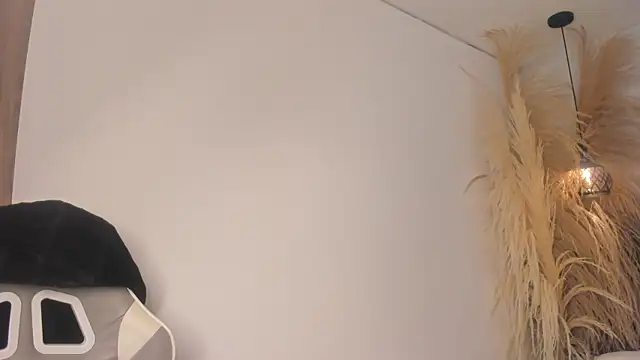 Snapshot of cute__cherry_ chatting on 06.23.26 cute cherry online show from 06.23.26