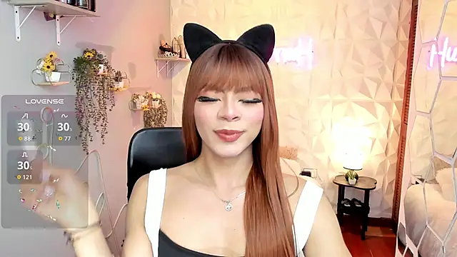 hurrencam online show from 12.01.25