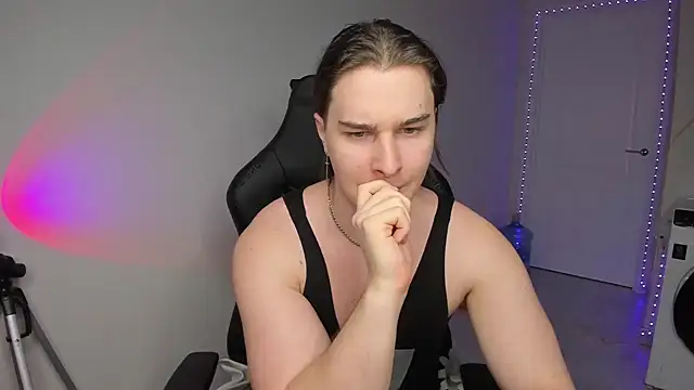 Snapshot of Vincent_Strong chatting on 01.22.25 Vincent Strong online show from 01.22.25