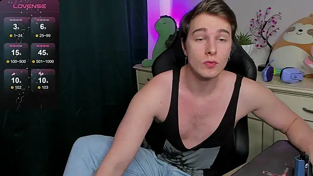 Snapshot of Vincent_Strong chatting on 09.12.25 Vincent Strong online show from 09.12.25