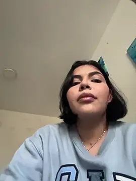 Snapshot of GigiiStone chatting on 01.12.26 GigiiStone online show from 01.12.26