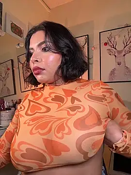 Snapshot of GigiiStone chatting on 02.04.26 GigiiStone online show from 02.04.26