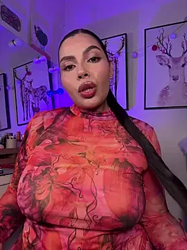 Snapshot of GigiiStone chatting on 02.24.26 GigiiStone online show from 02.24.26