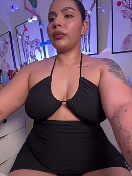 Snapshot of GigiiStone chatting on 03.03.26 GigiiStone online show from 03.03.26