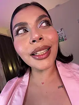 Snapshot of GigiiStone chatting on 03.21.26 GigiiStone online show from 03.21.26