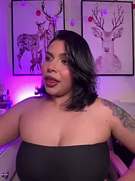 Snapshot of GigiiStone chatting on 04.04.26 GigiiStone online show from 04.04.26