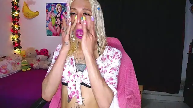 Snapshot of flaquita_corall chatting on 02.06.26 flaquita corall online show from 02.06.26