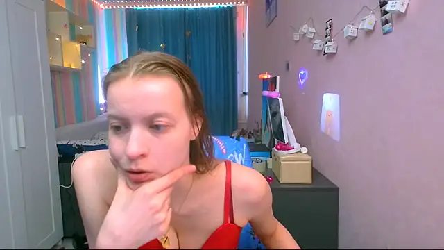 Snapshot of __Aphrodita__wow__ chatting on 02.18.25   Aphrodita  wow   online show from 02.18.25
