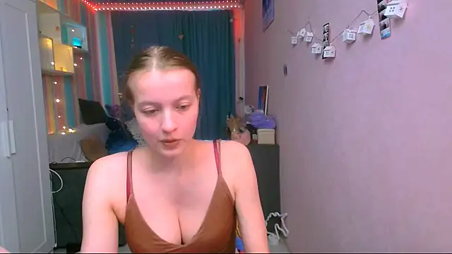 Snapshot of __Aphrodita__wow__ chatting on 02.22.25   Aphrodita  wow   online show from 02.22.25